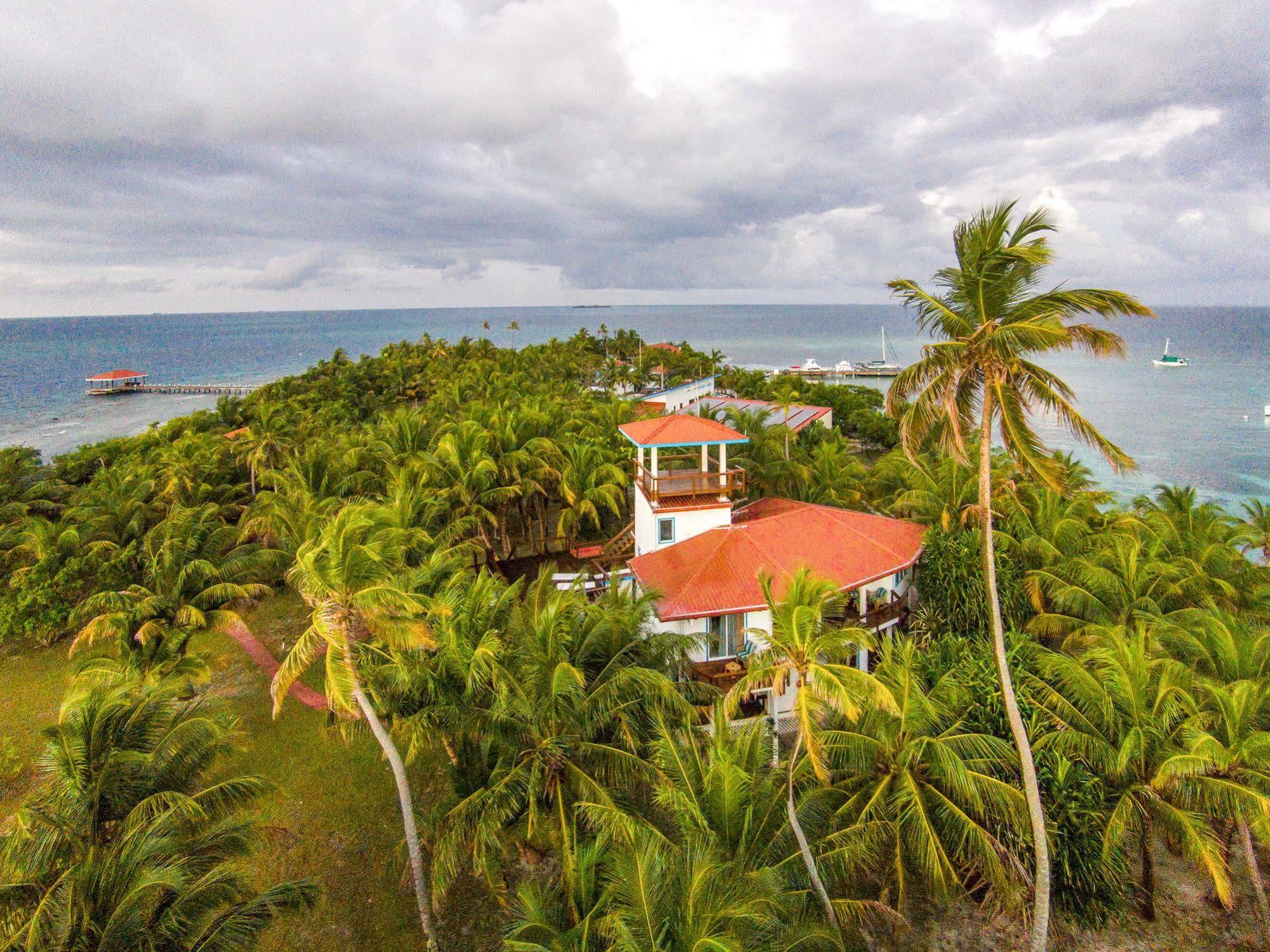 Hatchet Caye Island Resort (Adults Only) Placencia ภายนอก รูปภาพ